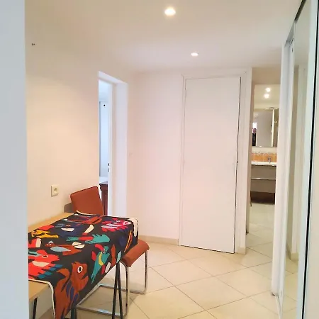 Jolie 60m2 - Proche Des Plages - 5 Min Centre شقة *